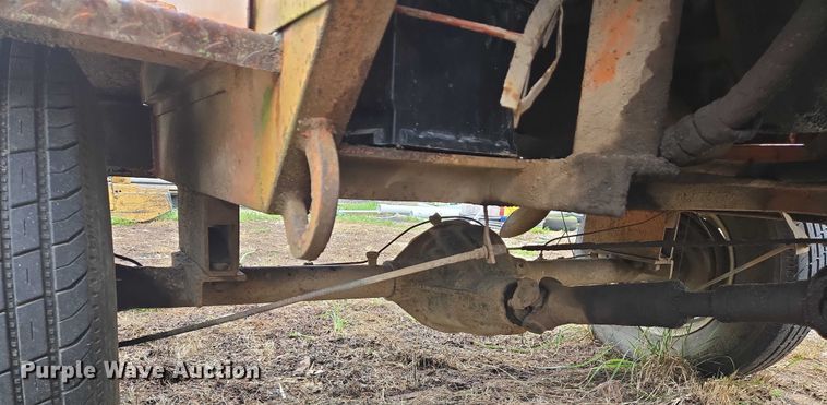 image for item DW7053 Broce Manufacturing RC300 broom