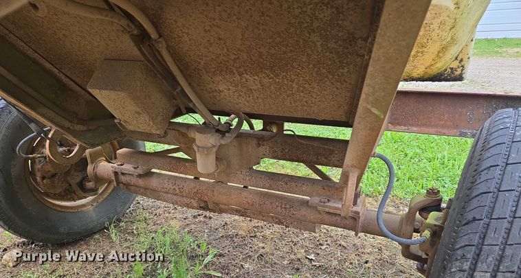 image for item DW7053 Broce Manufacturing RC300 broom