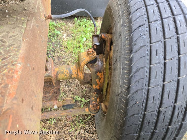 image for item DW7053 Broce Manufacturing RC300 broom