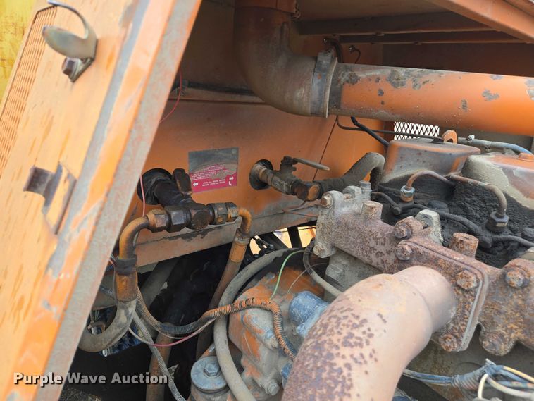 image for item DW7053 Broce Manufacturing RC300 broom