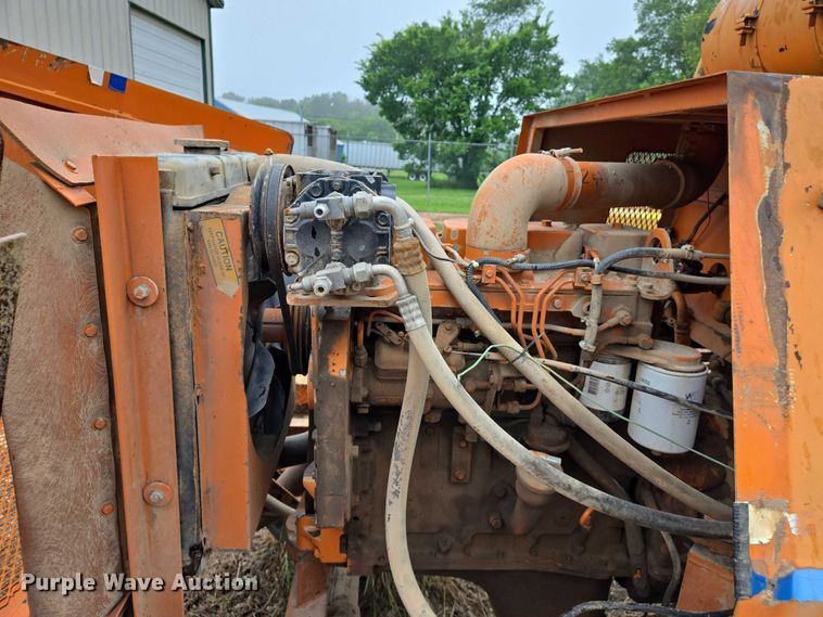 image for item DW7053 Broce Manufacturing RC300 broom