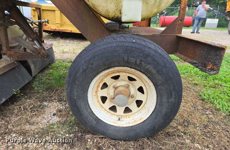 image for item DW7053 Broce Manufacturing RC300 broom