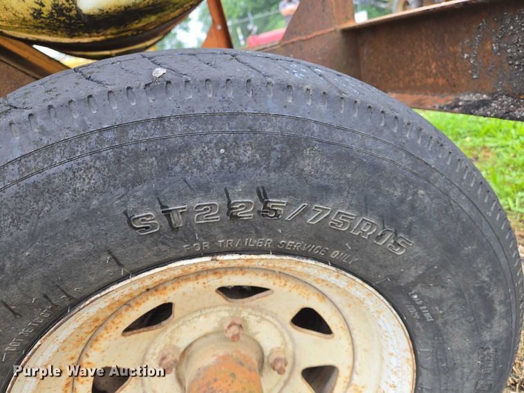 image for item DW7053 Broce Manufacturing RC300 broom