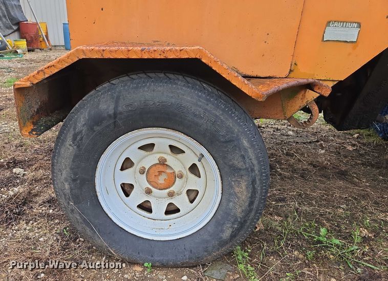 image for item DW7053 Broce Manufacturing RC300 broom