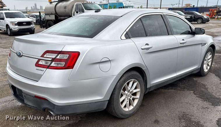 image for item DX5475 2013 Ford Taurus 