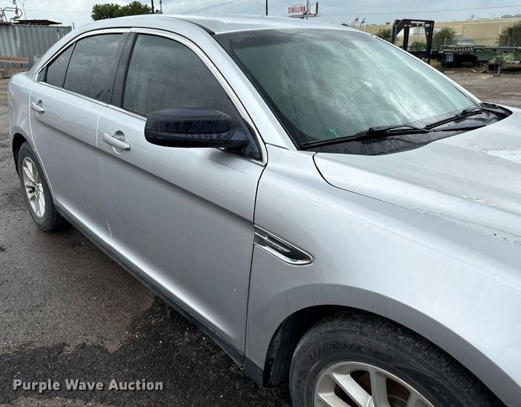 image for item DX5475 2013 Ford Taurus 