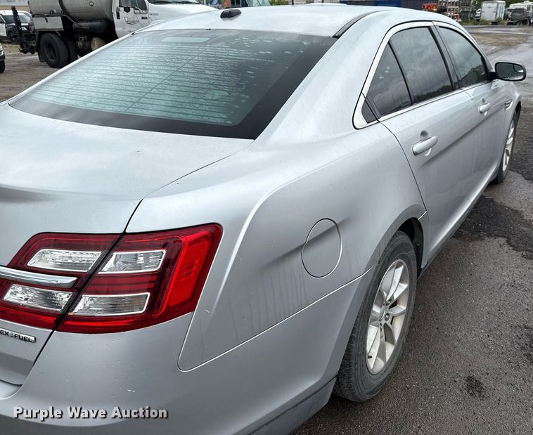 image for item DX5475 2013 Ford Taurus 