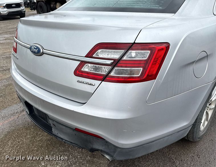 image for item DX5475 2013 Ford Taurus 