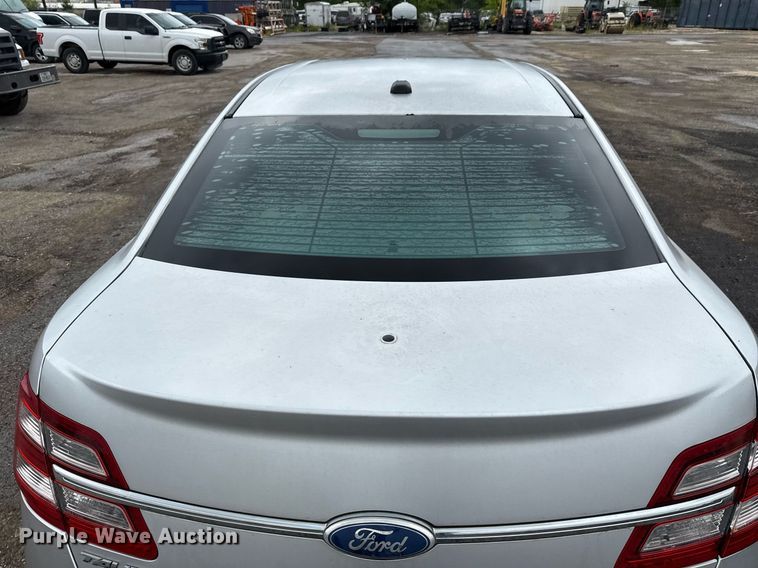 image for item DX5475 2013 Ford Taurus 