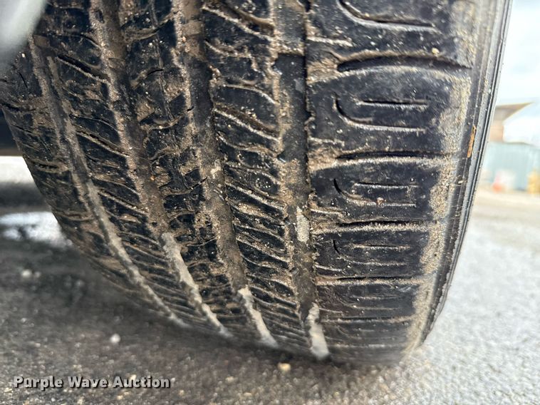 image for item DX5475 2013 Ford Taurus 