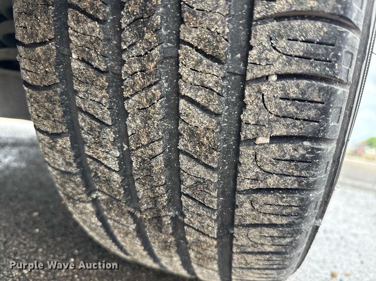 image for item DX5475 2013 Ford Taurus 