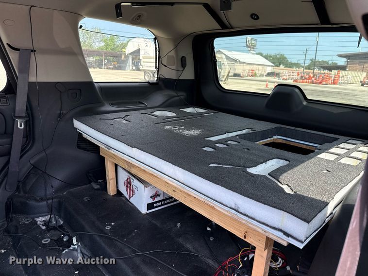 image for item DX5487 2014 Chevrolet Tahoe Police SUV