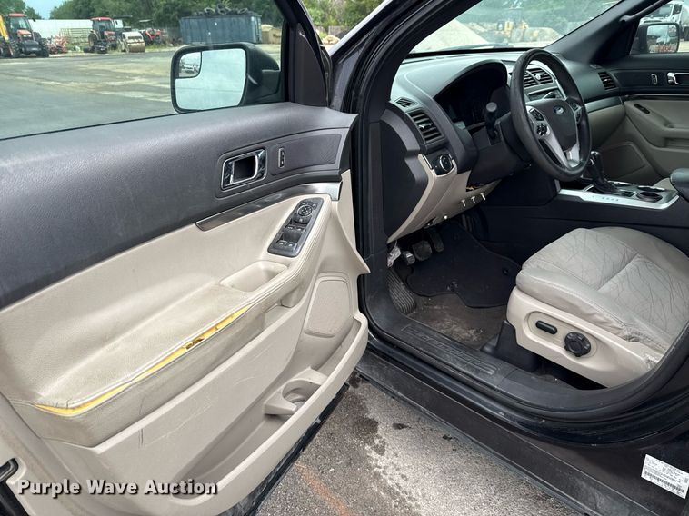 image for item DX5493 2013 Ford Explorer SUV