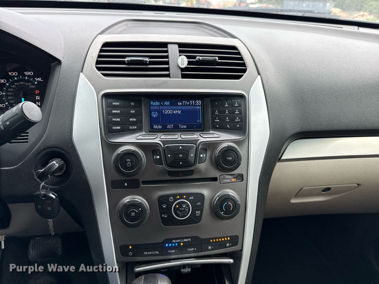 image for item DX5493 2013 Ford Explorer SUV