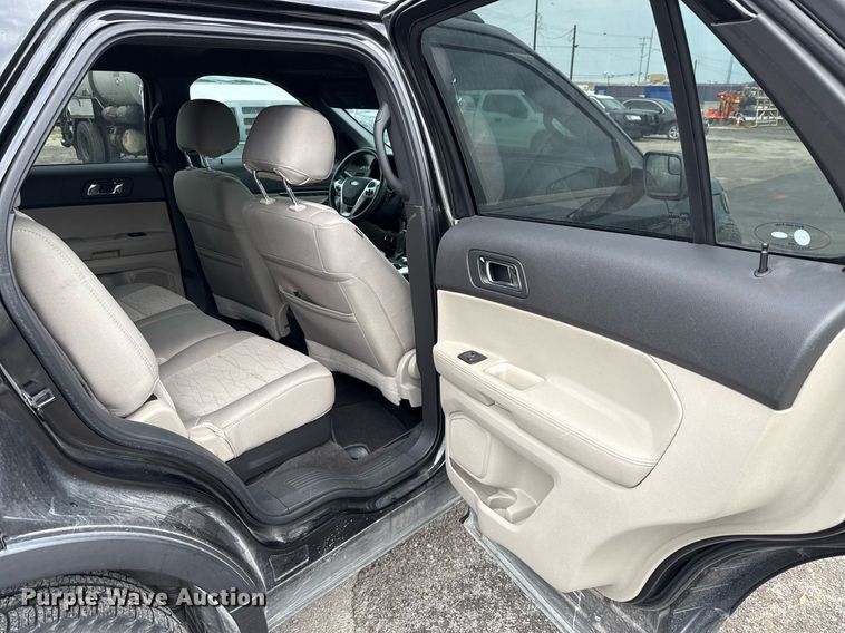 image for item DX5493 2013 Ford Explorer SUV