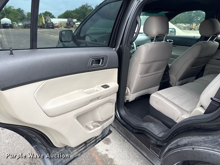 image for item DX5493 2013 Ford Explorer SUV