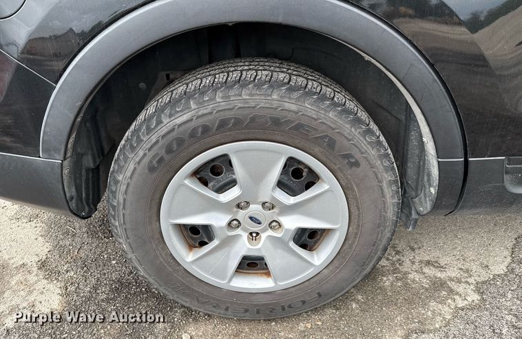 image for item DX5493 2013 Ford Explorer SUV