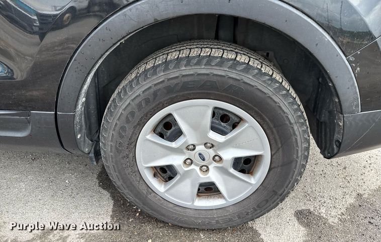 image for item DX5493 2013 Ford Explorer SUV