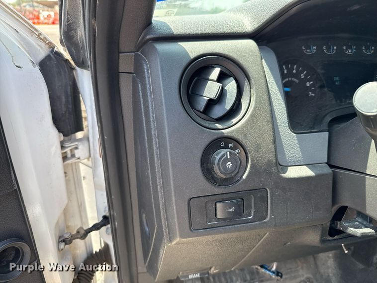 image for item DX5496 2014 Ford F150 XL SuperCab pickup truck