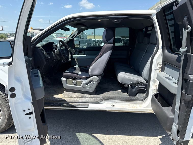 image for item DX5496 2014 Ford F150 XL SuperCab pickup truck