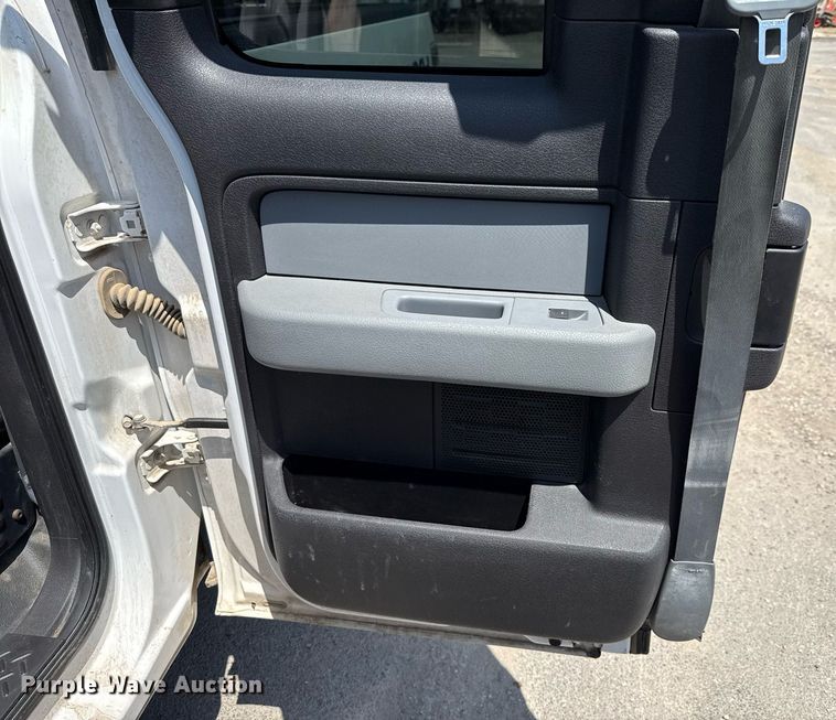 image for item DX5496 2014 Ford F150 XL SuperCab pickup truck