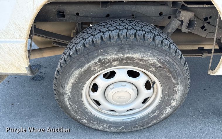 image for item DX5496 2014 Ford F150 XL SuperCab pickup truck