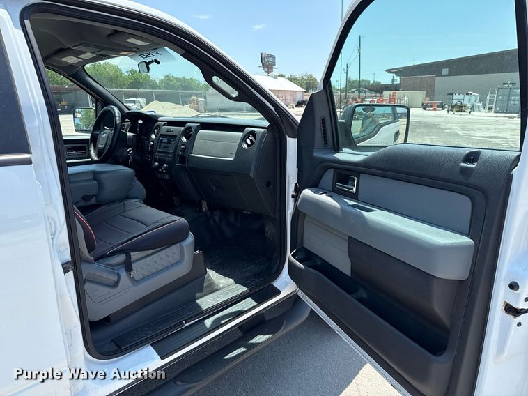 image for item DX5498 2011 Ford F150 XL SuperCrew pickup truck