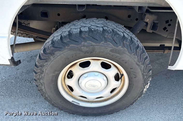 image for item DX5498 2011 Ford F150 XL SuperCrew pickup truck