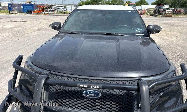 image for item DX5501 2020 Ford Explorer Police Interceptor SUV