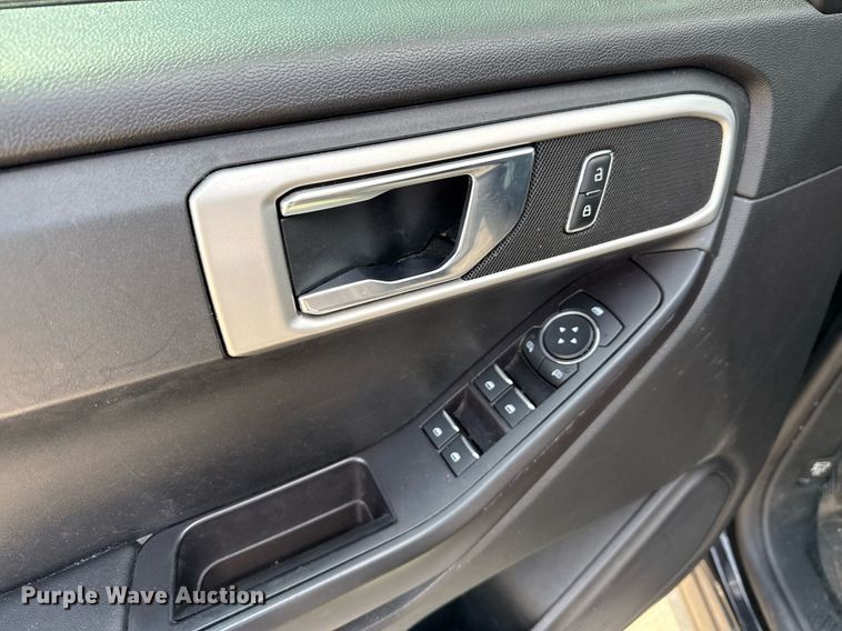 image for item DX5501 2020 Ford Explorer Police Interceptor SUV