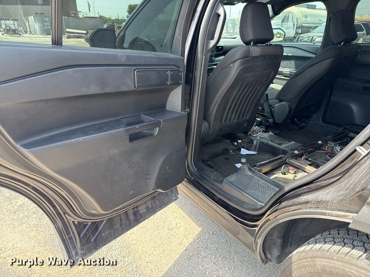 image for item DX5501 2020 Ford Explorer Police Interceptor SUV