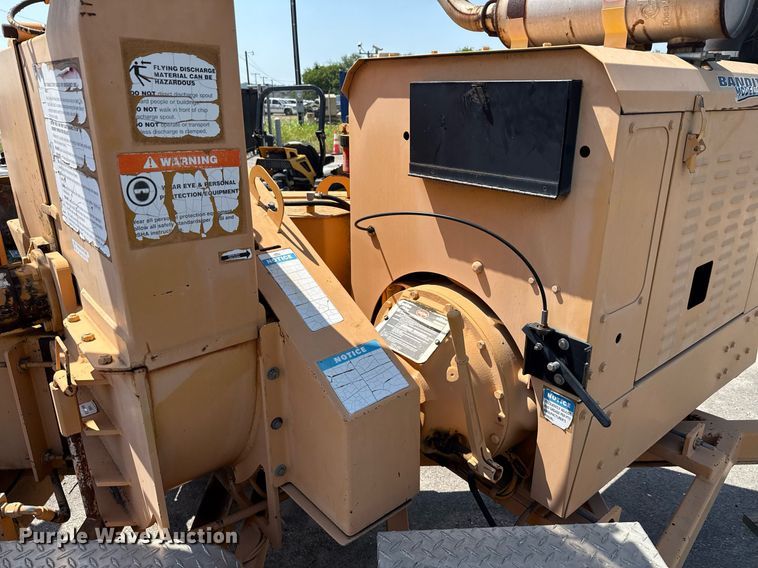 image for item DX5505 2004 Bandit 150 wood chipper