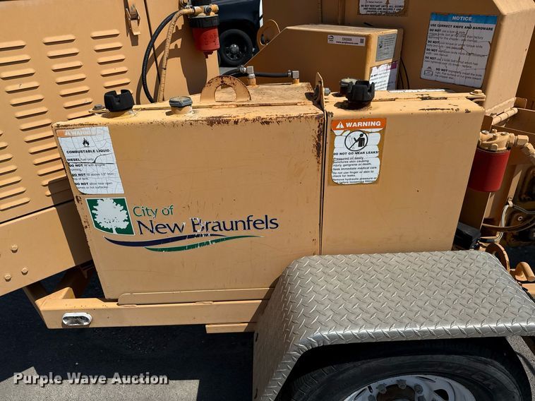 image for item DX5505 2004 Bandit 150 wood chipper