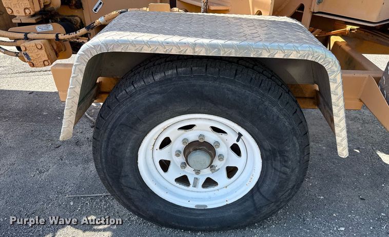 image for item DX5505 2004 Bandit 150 wood chipper