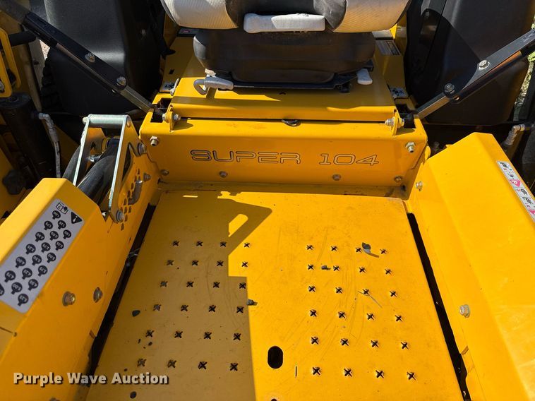 image for item DX5506 2016 Hustler Super 104 ZTR lawn mower