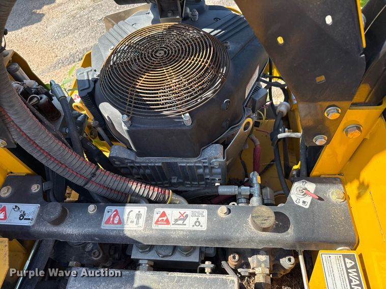 image for item DX5506 2016 Hustler Super 104 ZTR lawn mower