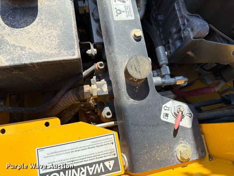 image for item DX5506 2016 Hustler Super 104 ZTR lawn mower