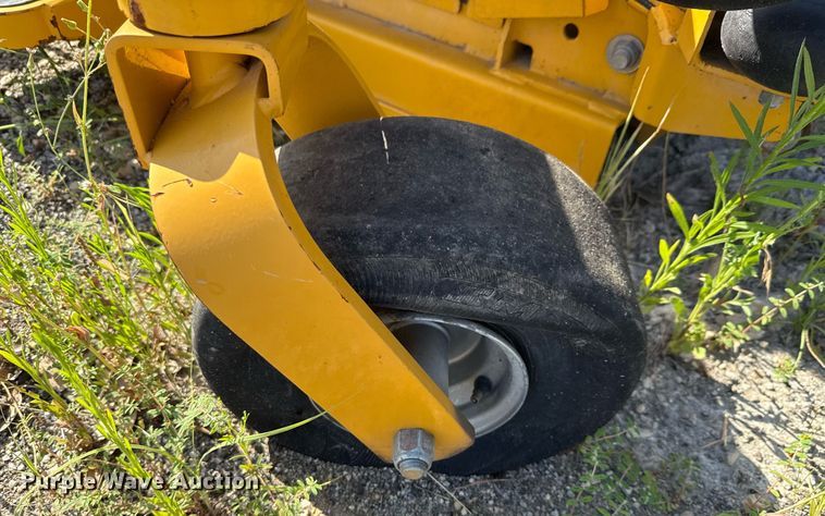 image for item DX5506 2016 Hustler Super 104 ZTR lawn mower