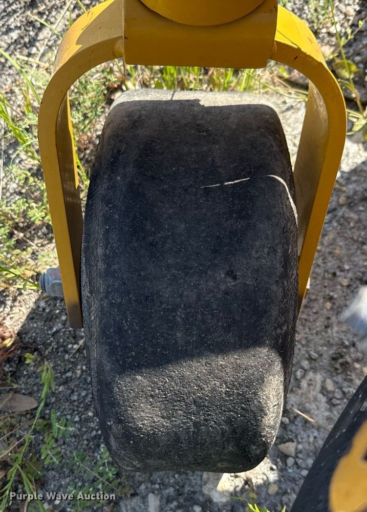 image for item DX5506 2016 Hustler Super 104 ZTR lawn mower