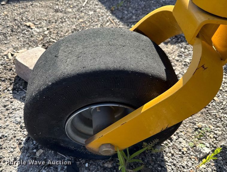 image for item DX5506 2016 Hustler Super 104 ZTR lawn mower