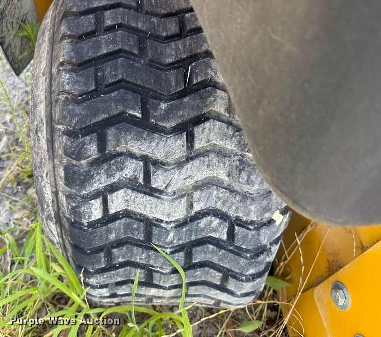 image for item DX5506 2016 Hustler Super 104 ZTR lawn mower