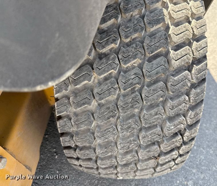 image for item DX5507 2016 Hustler Super 104 ZTR lawn mower