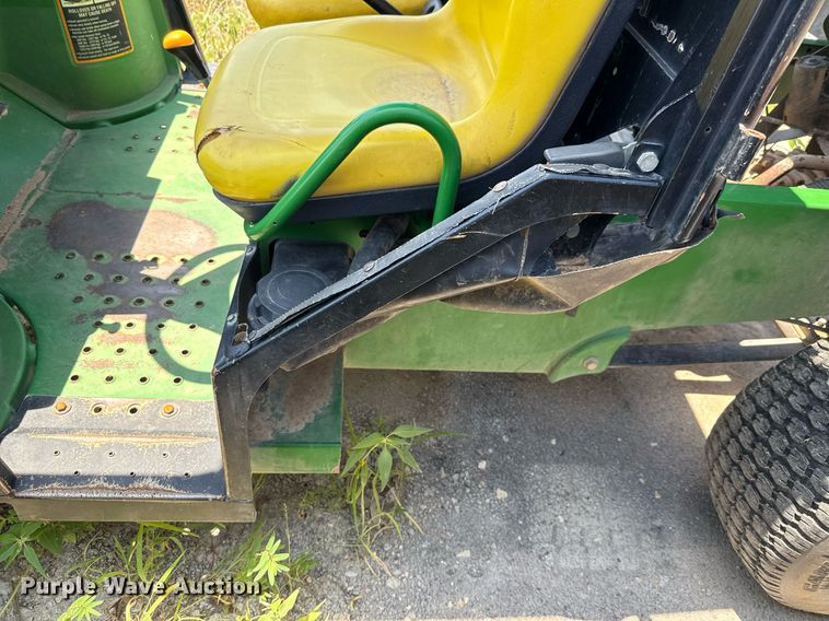 image for item DX5510 2008 John Deere Gator utility vehicle