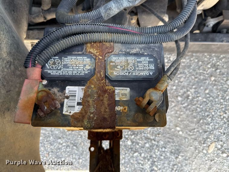 image for item DX5511 2013 Bobcat 3400XL utility vehicle