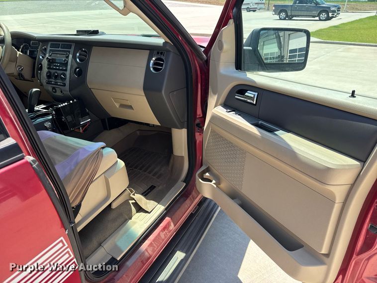 image for item DY0154 2007 Ford Expedition XLT SUV
