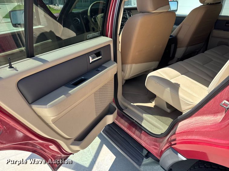 image for item DY0154 2007 Ford Expedition XLT SUV