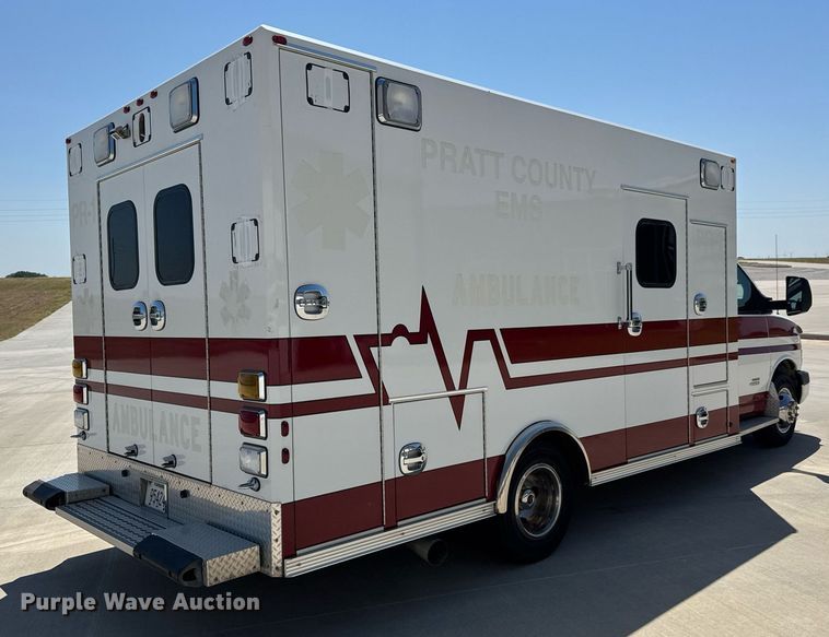image for item DY0155 2015 Chevrolet Express G4500 ambulance