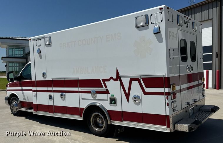 image for item DY0155 2015 Chevrolet Express G4500 ambulance
