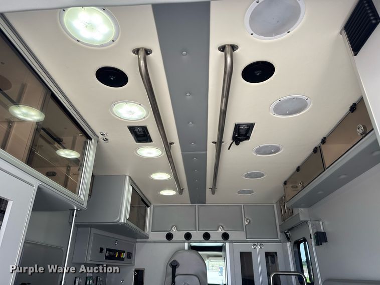 image for item DY0155 2015 Chevrolet Express G4500 ambulance