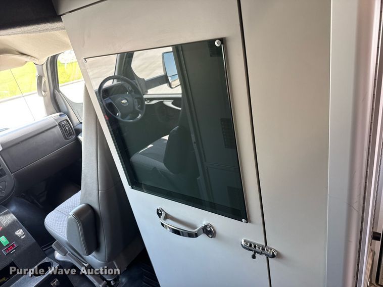 image for item DY0155 2015 Chevrolet Express G4500 ambulance